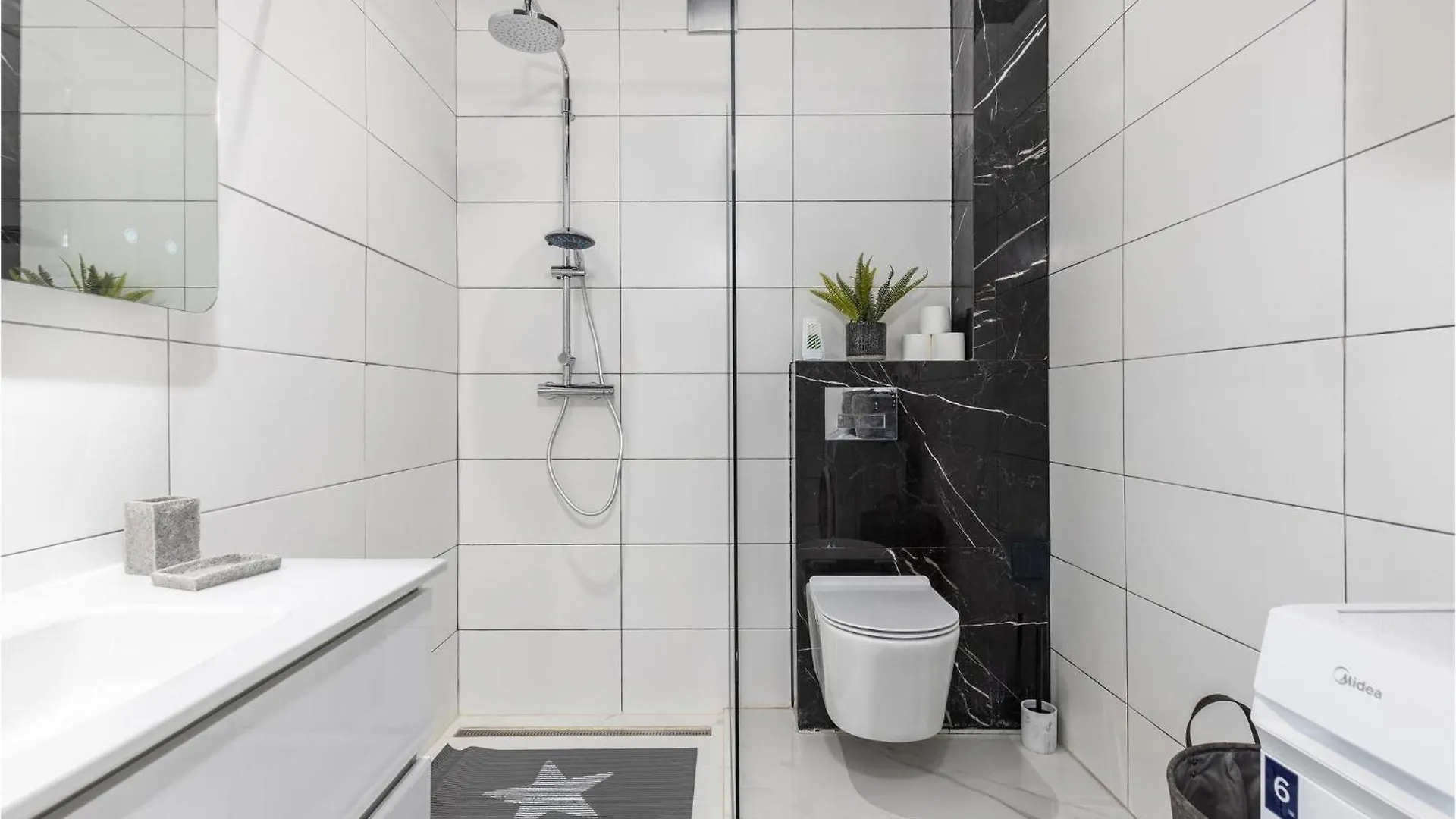2 Bedroom Amazing Apartment In Rijeka