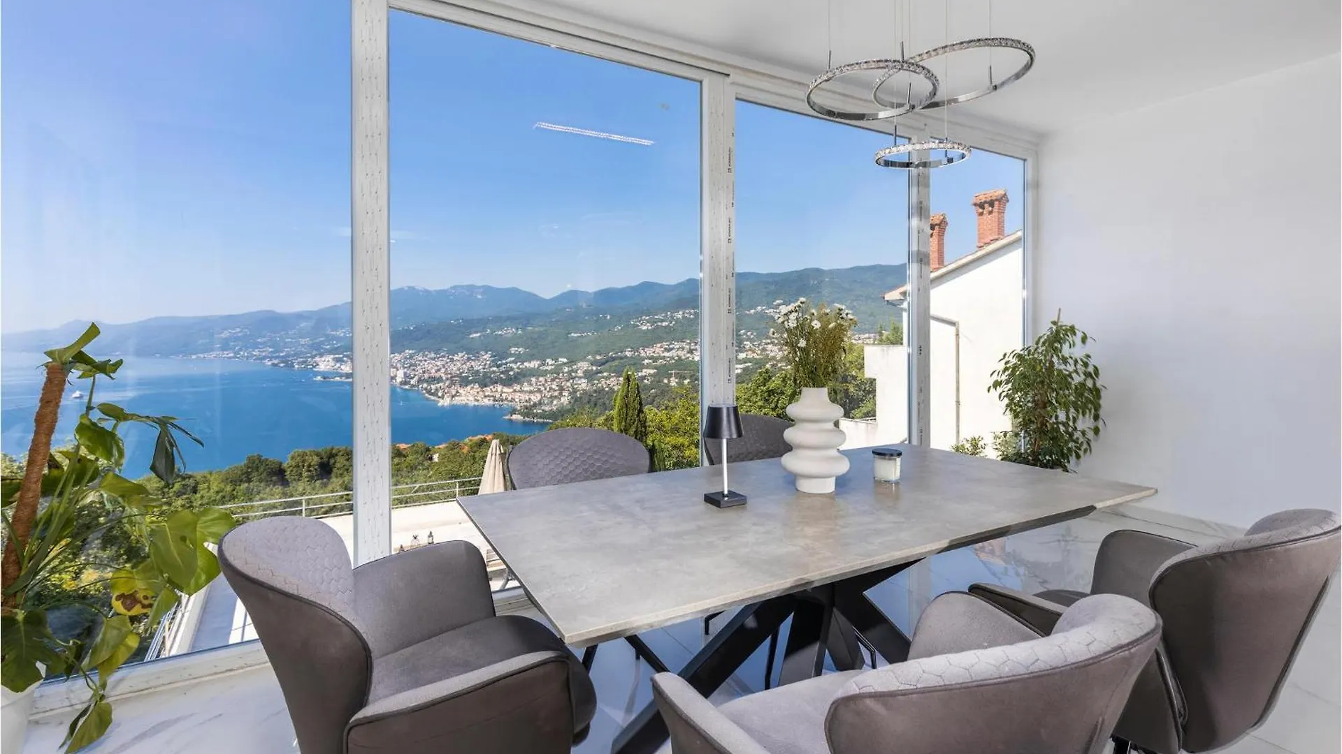 2 Bedroom Amazing Apartment In Rijeka